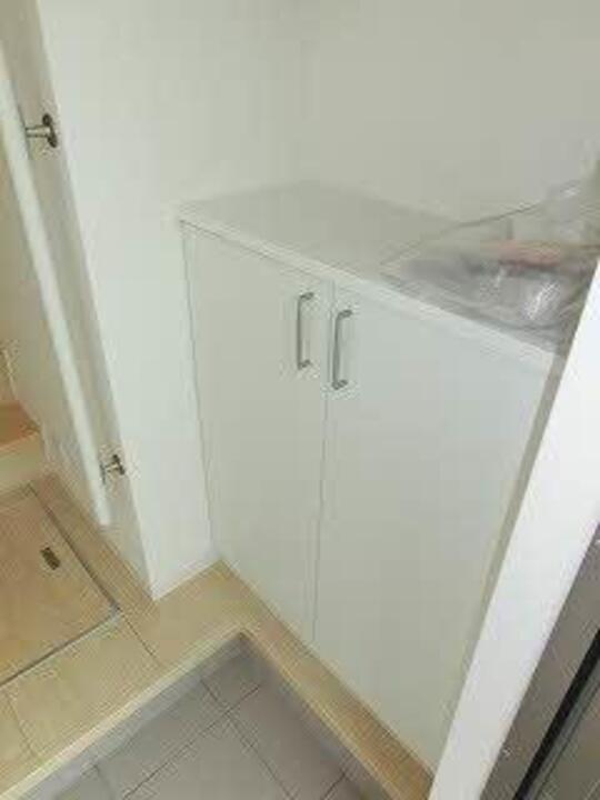 シューズボックス