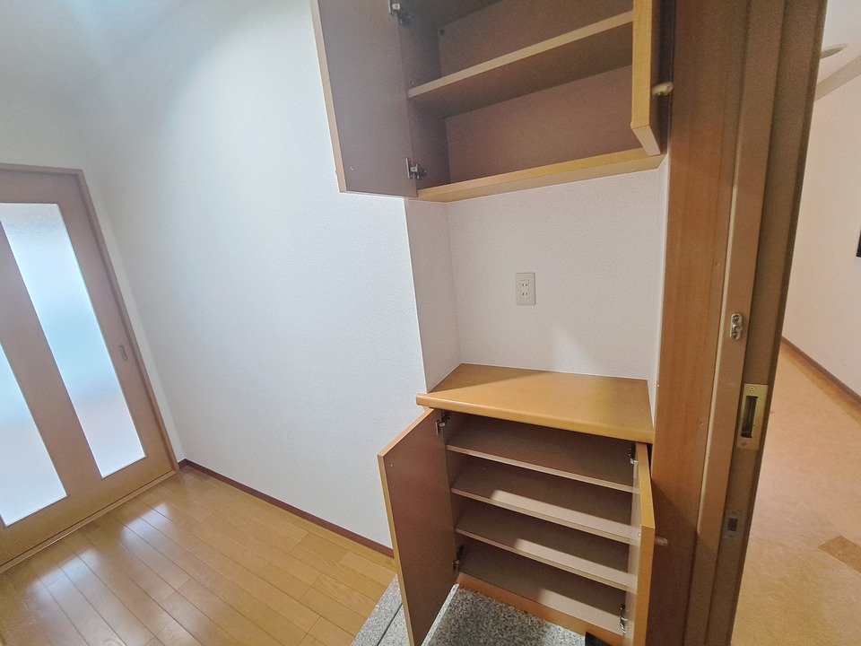 シューズボックス