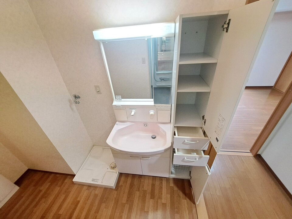 シャワー付洗面化粧台