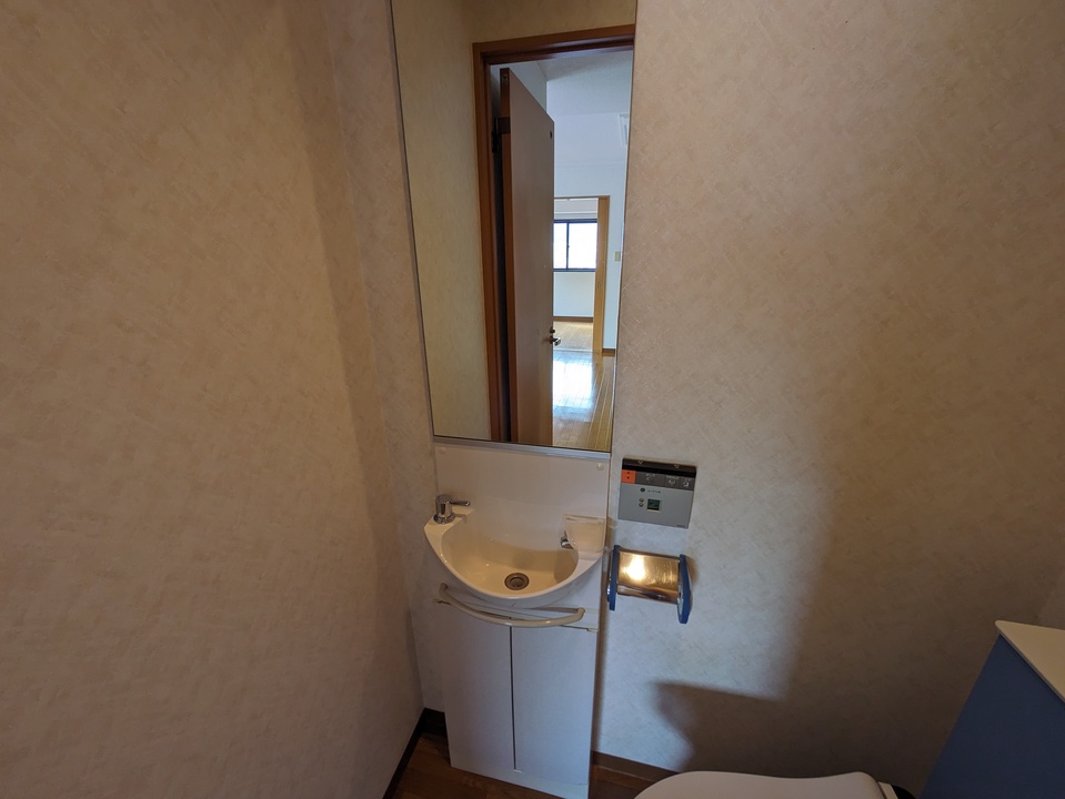 シャワー付洗面化粧台