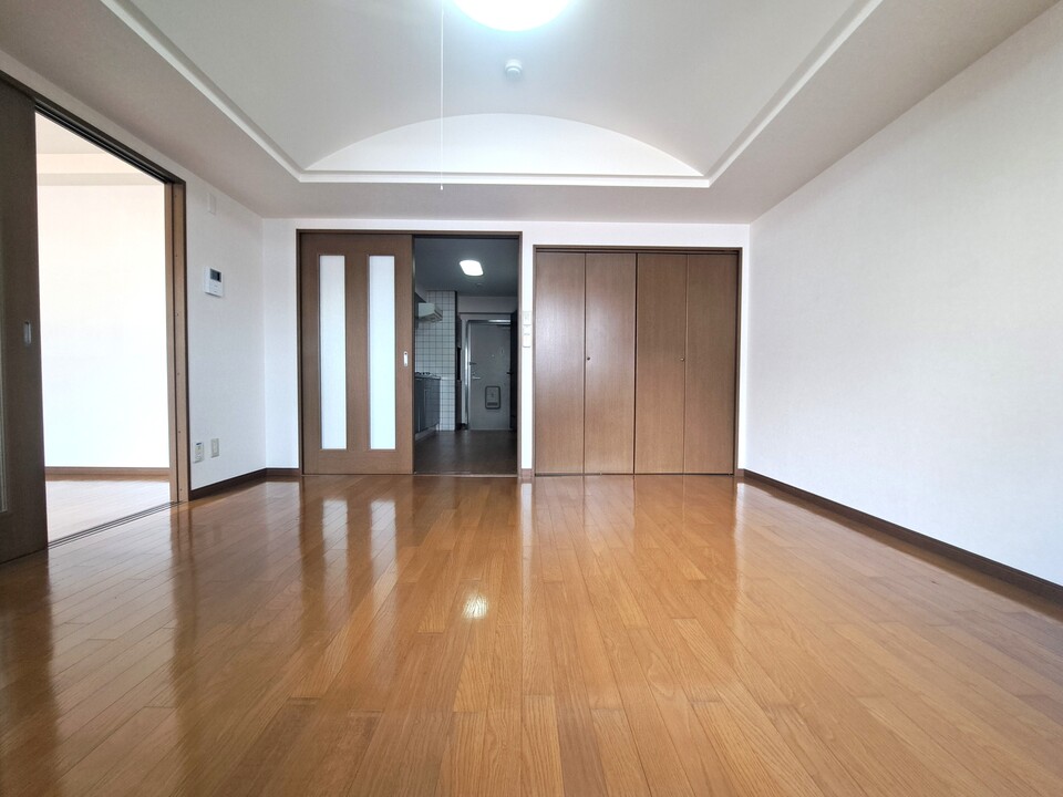 洋室８帖