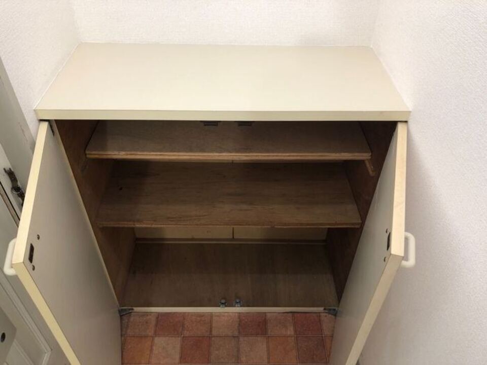 シューズボックス