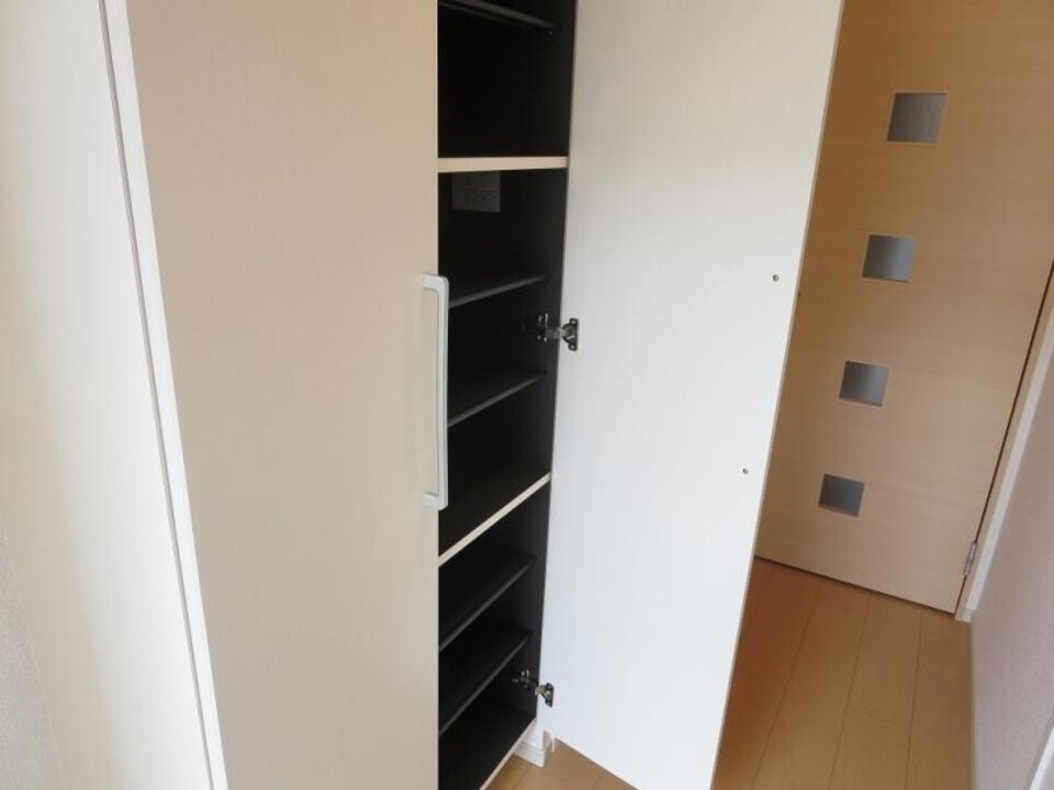 シューズボックス