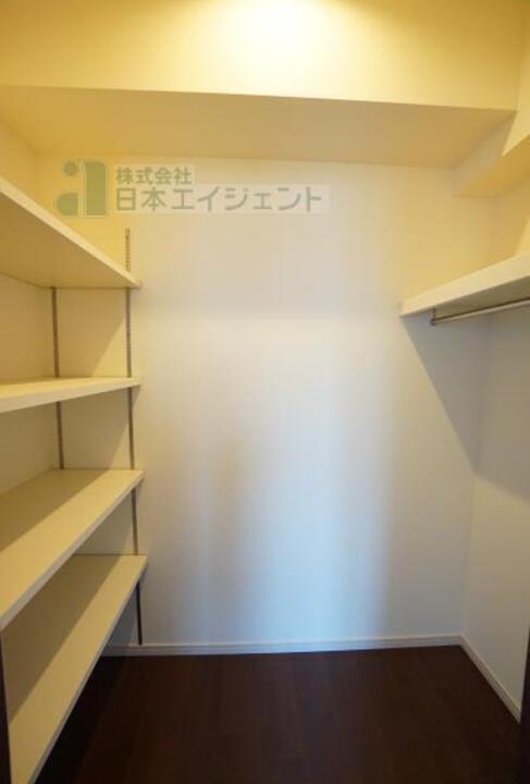 ウォークインクローゼット