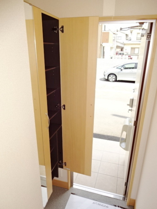 シューズボックス