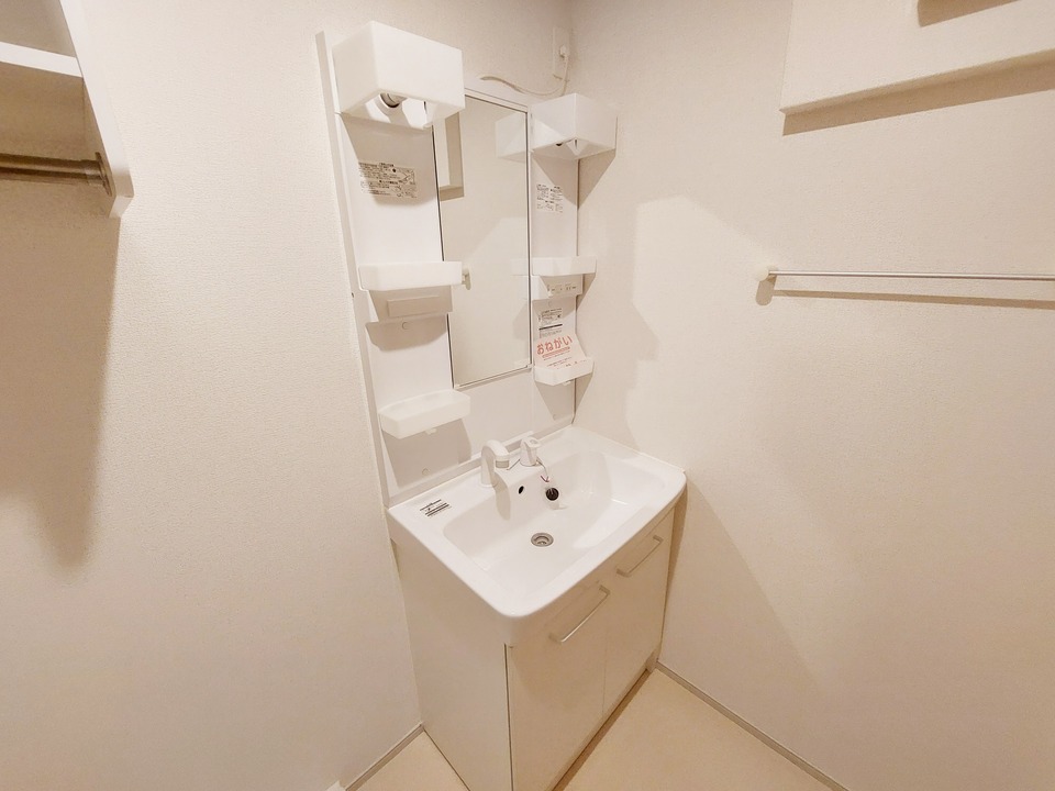 シャワー付洗面化粧台