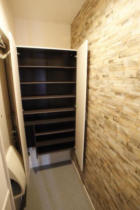 シューズボックス