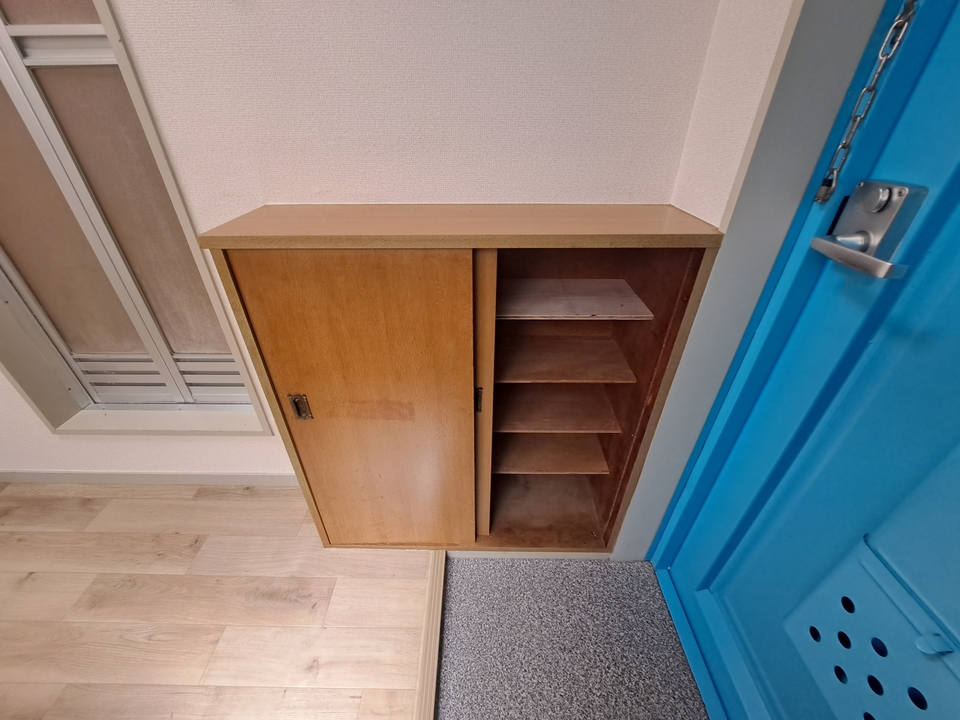 シューズボックス