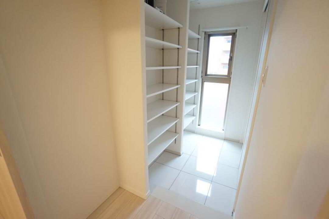 シューズボックス