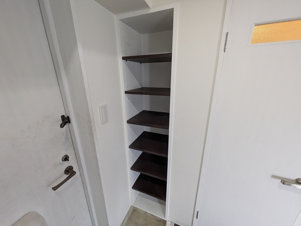 シューズボックス