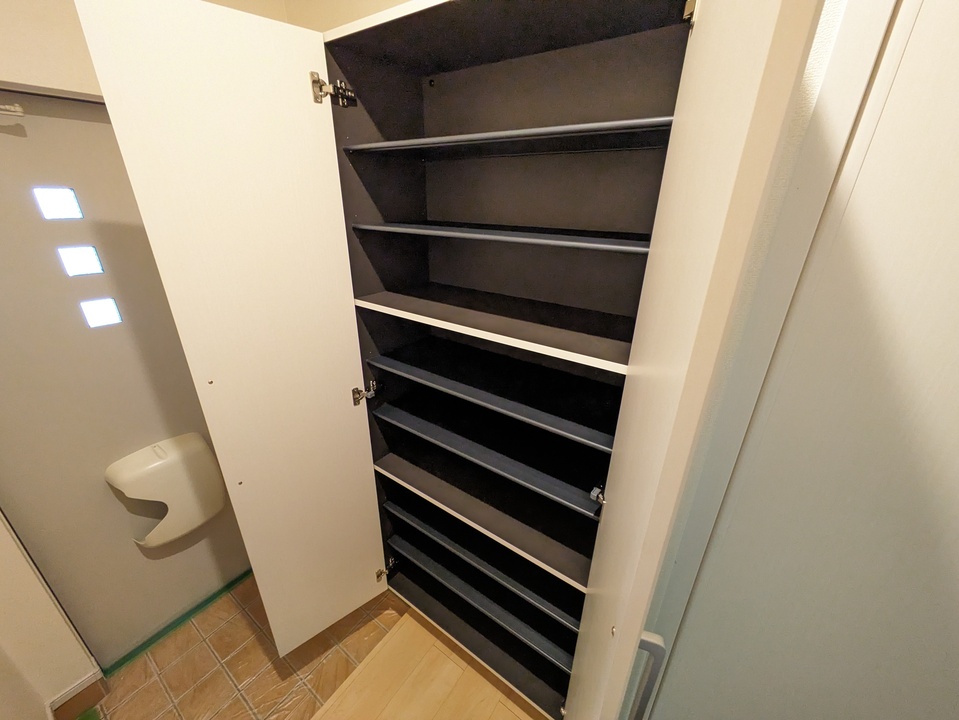 シューズボックス