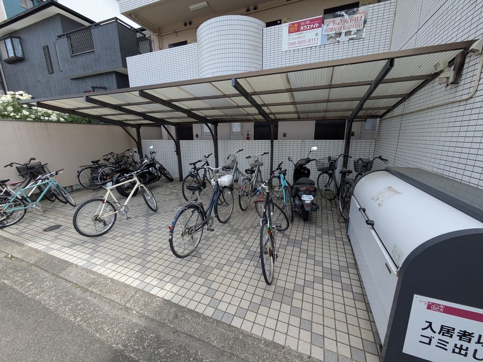 駐輪場