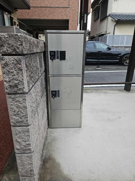 宅配ボックス