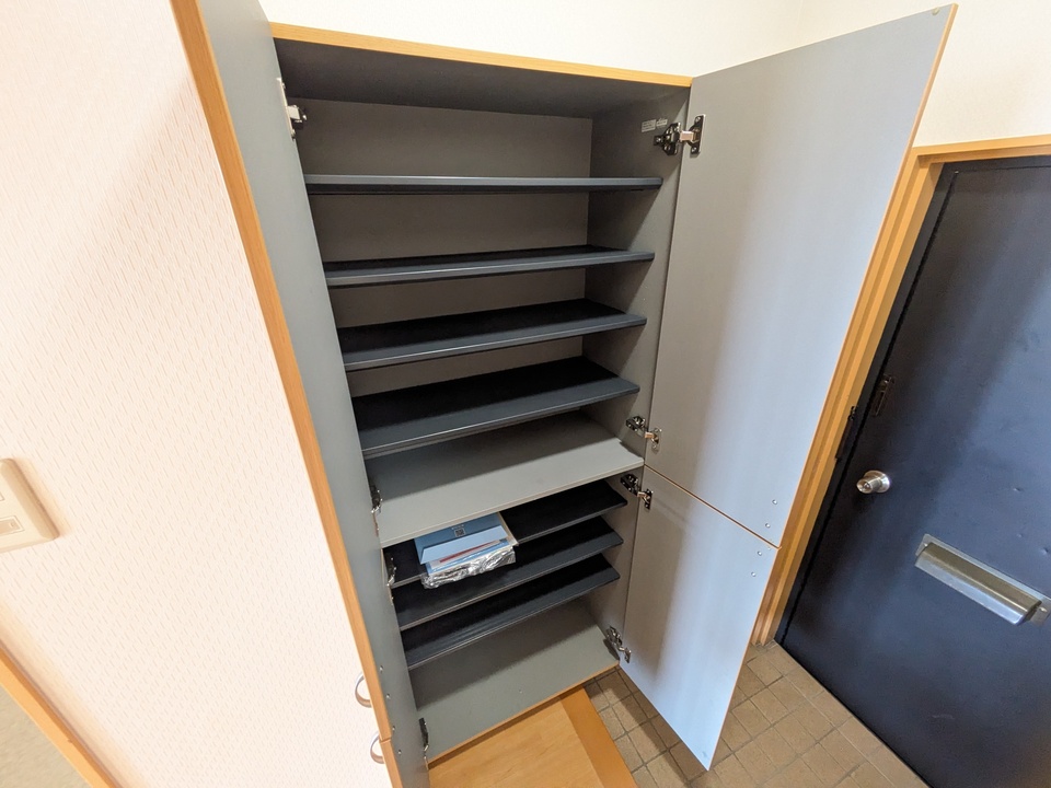 シューズボックス