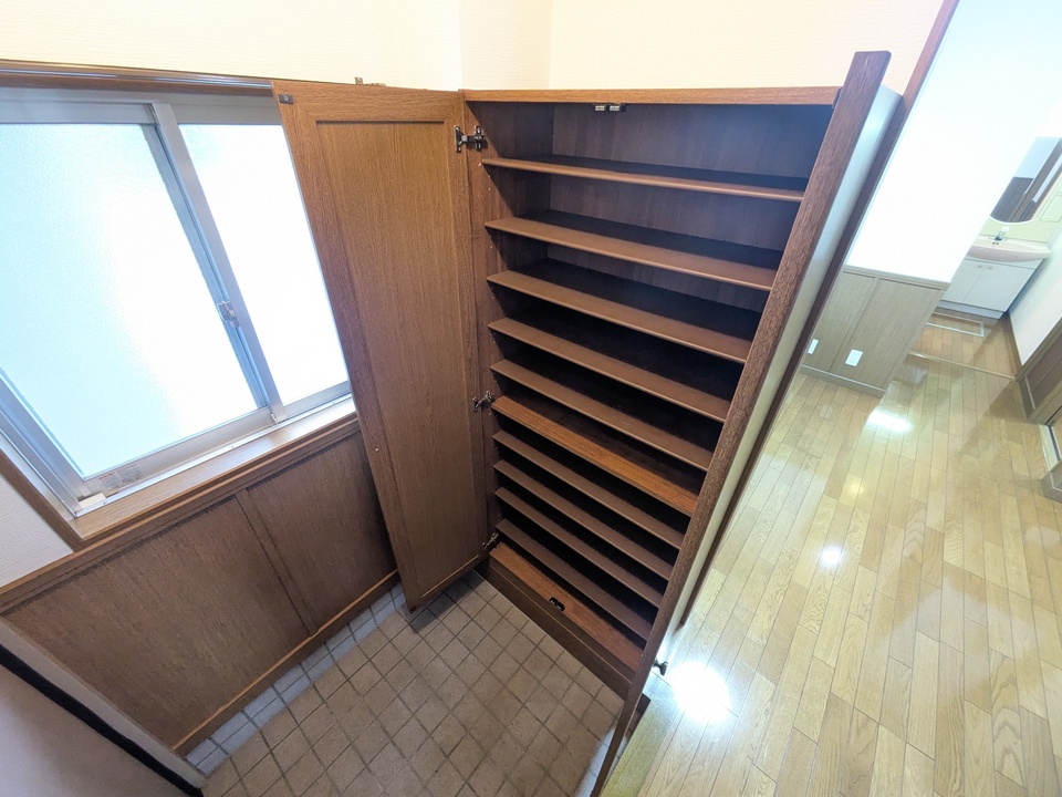 シューズボックス