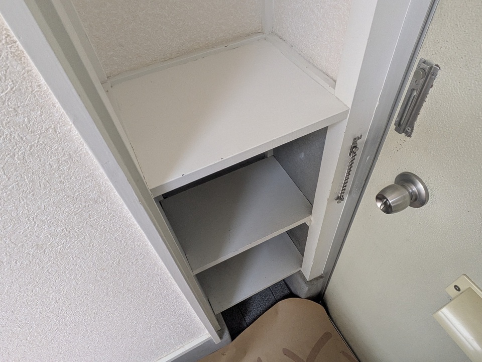 シューズボックス