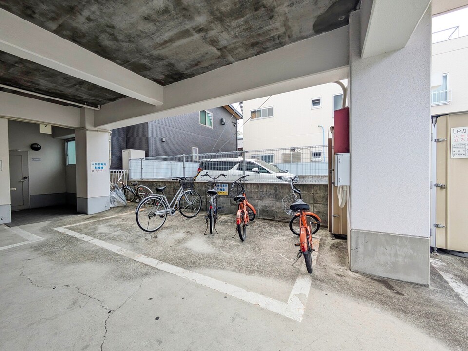 駐輪場