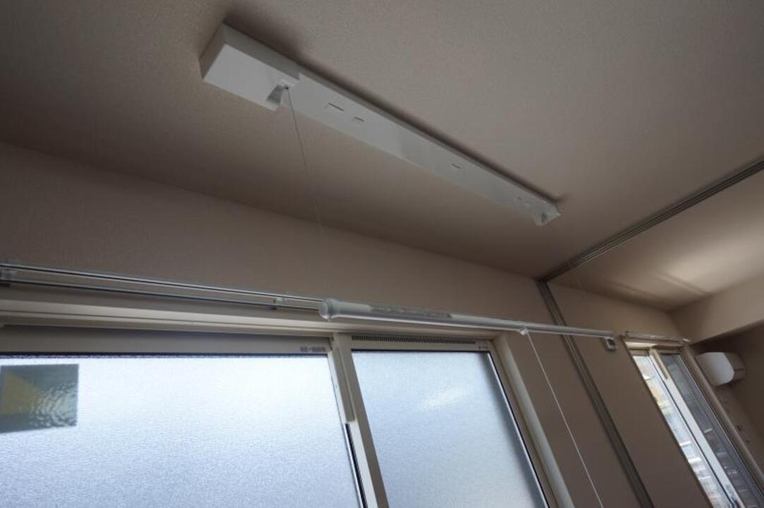 室内物干しユニット