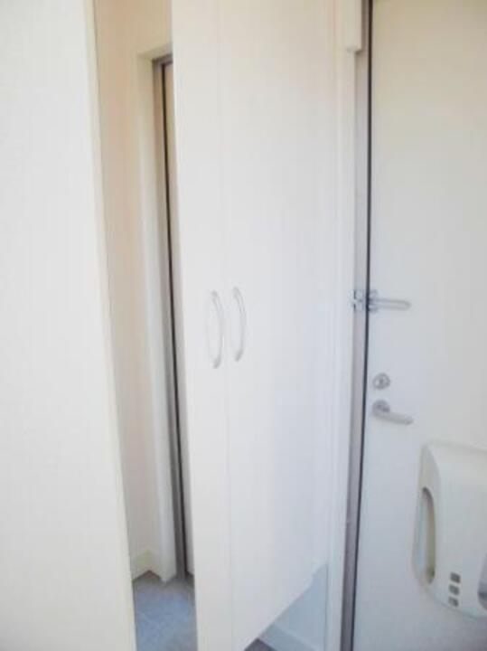 シューズボックス