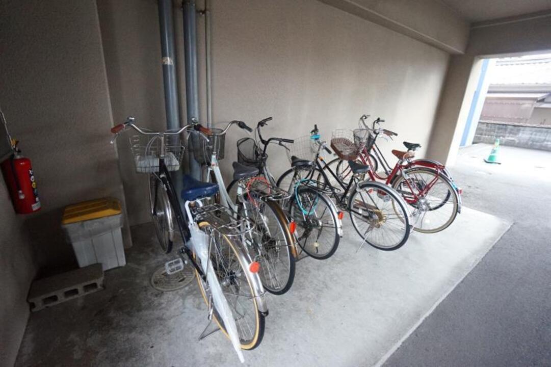 駐輪場