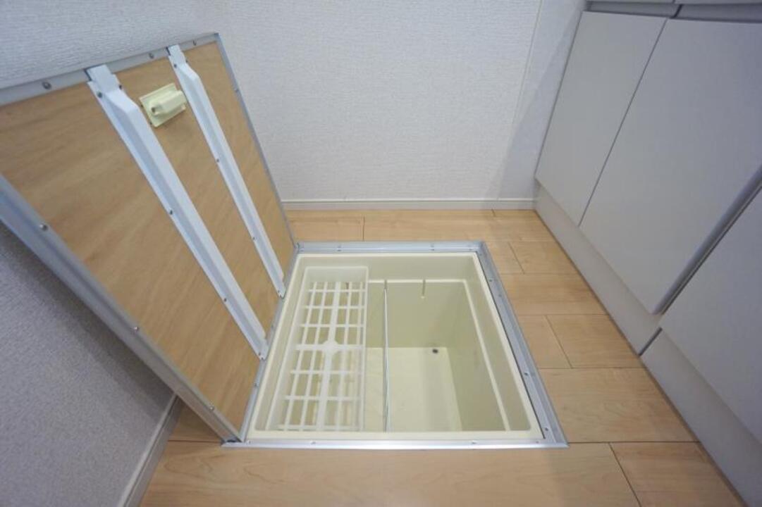 床下収納