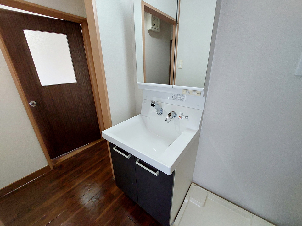 シャワー付洗面化粧台