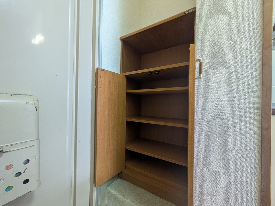 シューズボックス