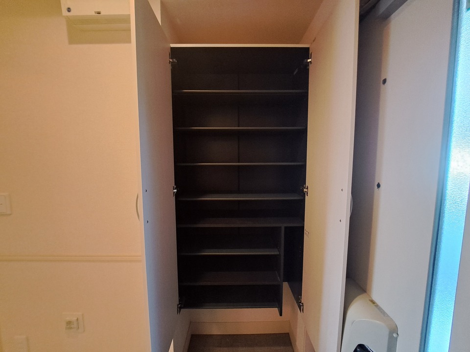 シューズボックス