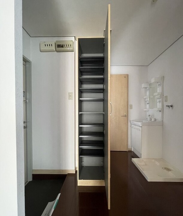 シューズボックス