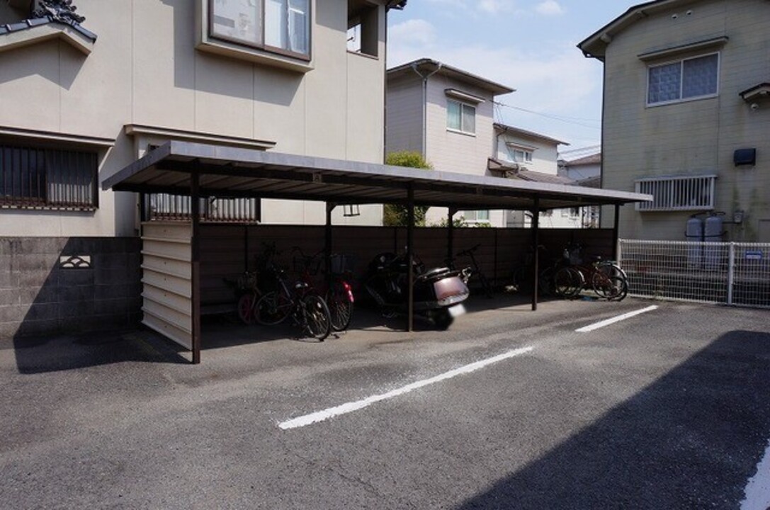 駐輪場