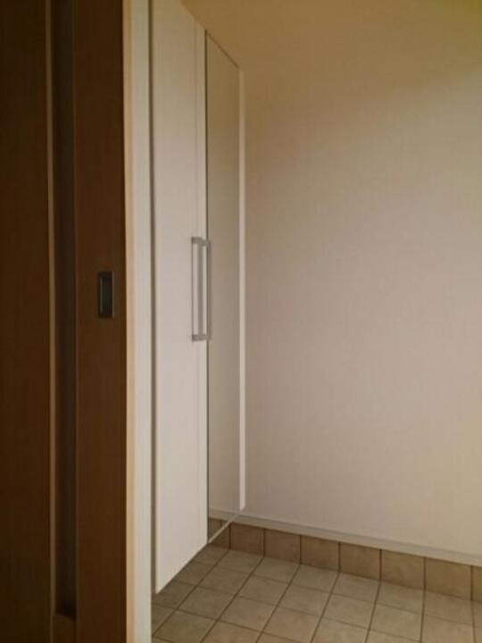 シューズボックス