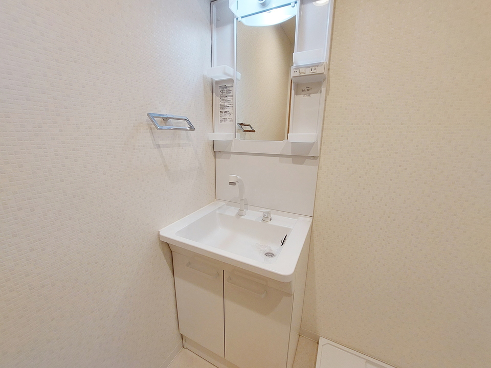 シャワー付洗面化粧台