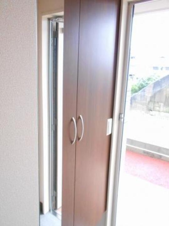 シューズボックス