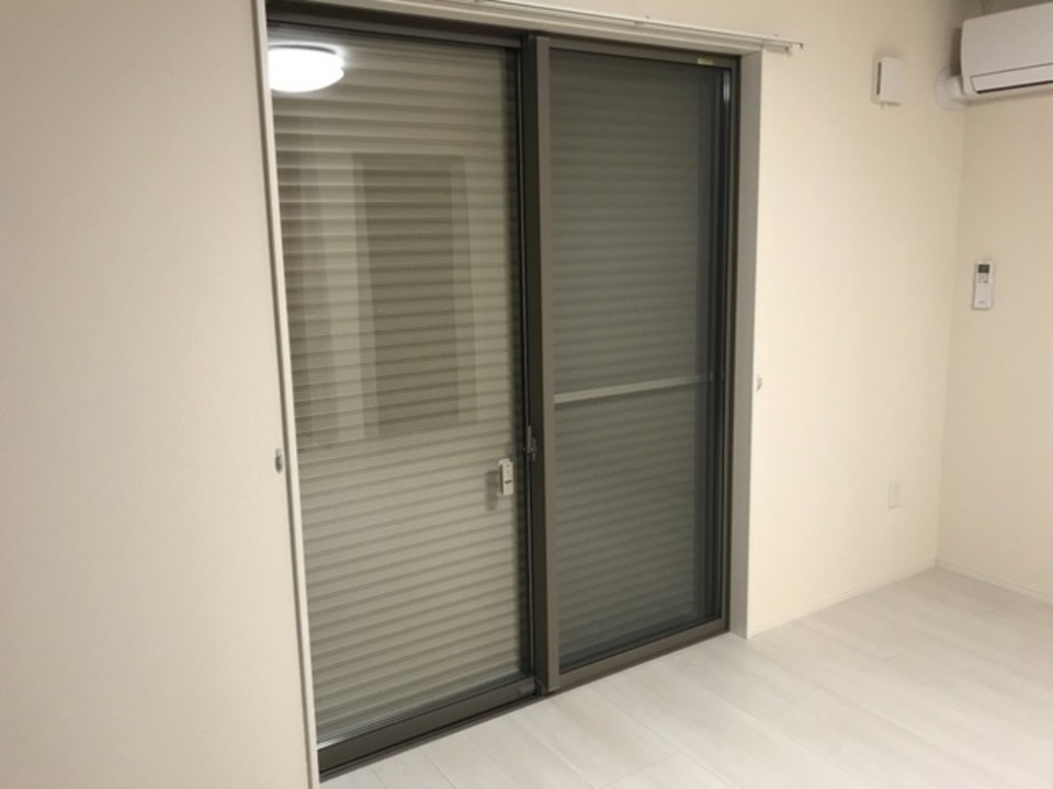 シャッター式雨戸