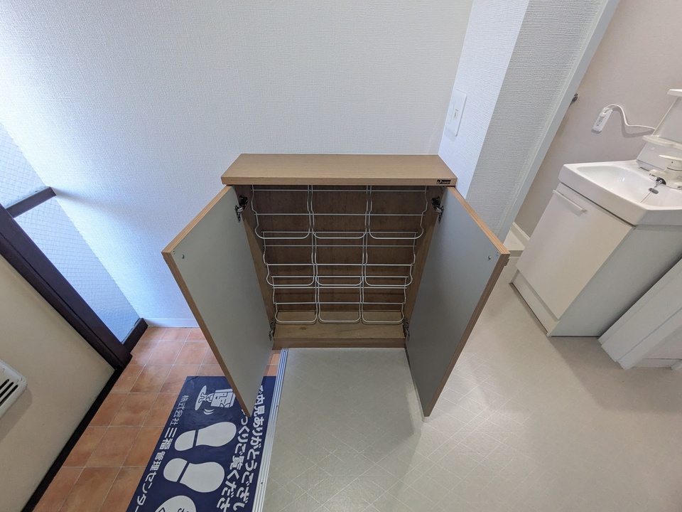 シューズボックス