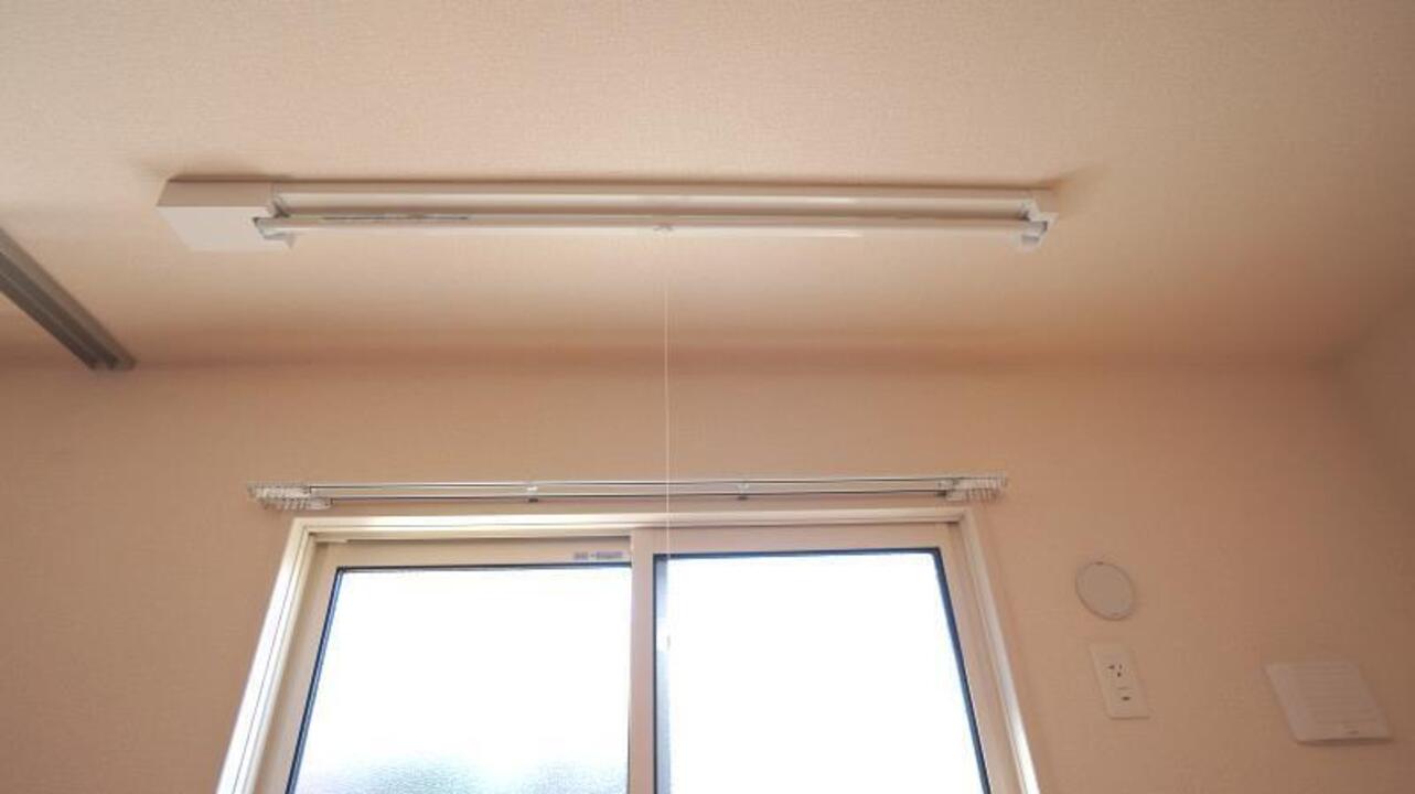 室内物干しユニット