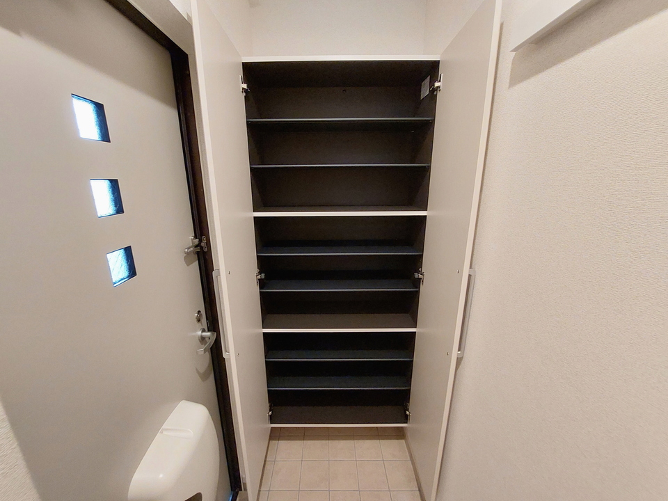 シューズボックス