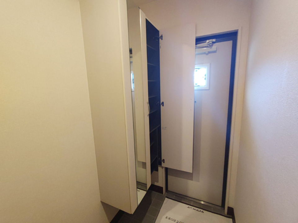 シューズボックス