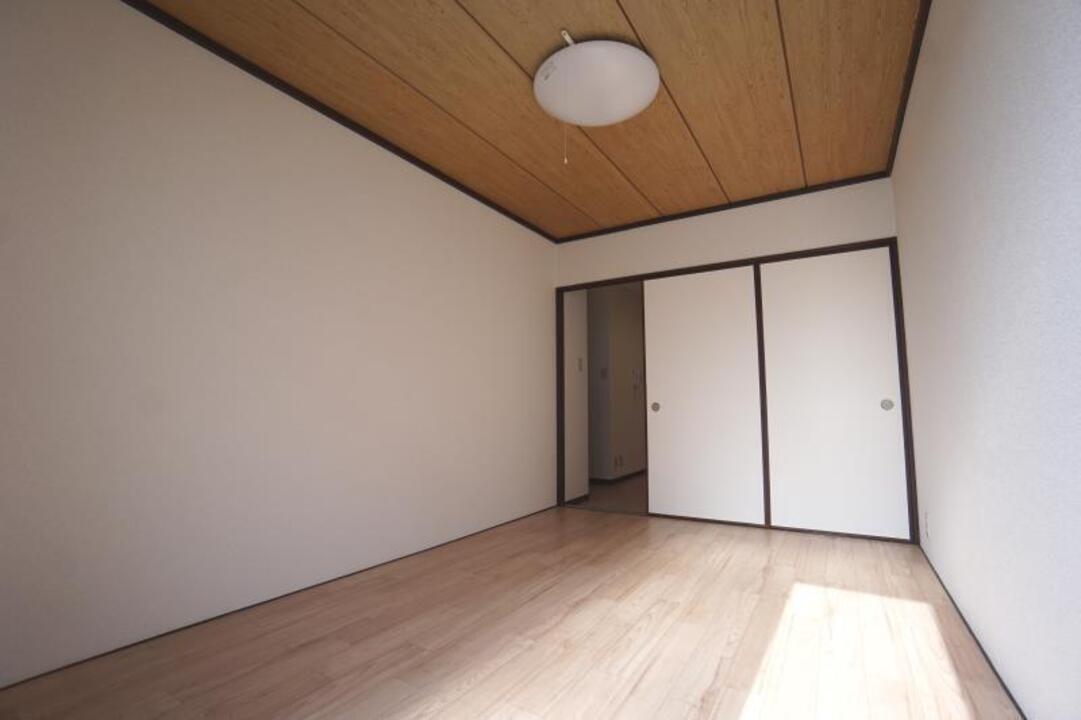 洋室5.9帖