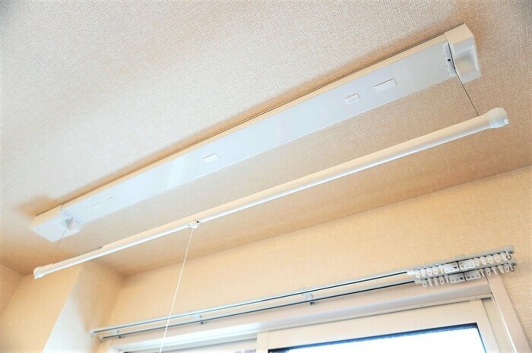 室内物干しユニット