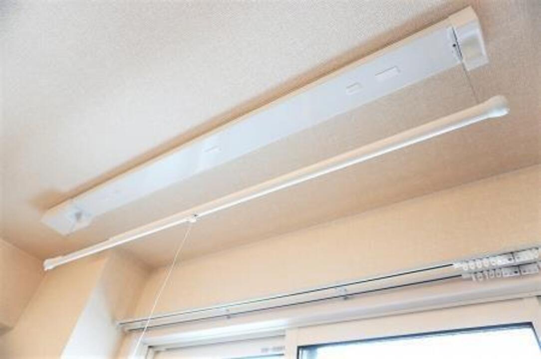 室内物干しユニット