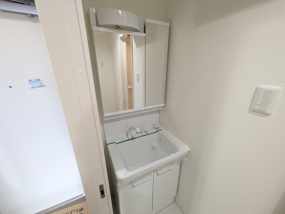 シャワー付洗面化粧台