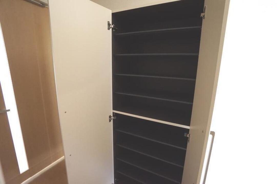 シューズボックス