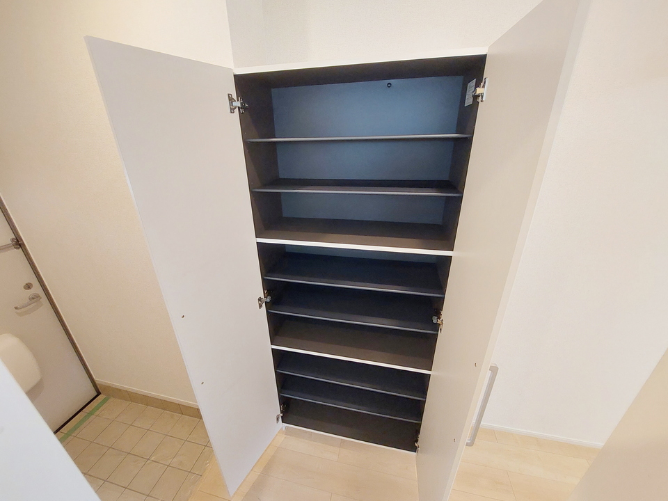 シューズボックス