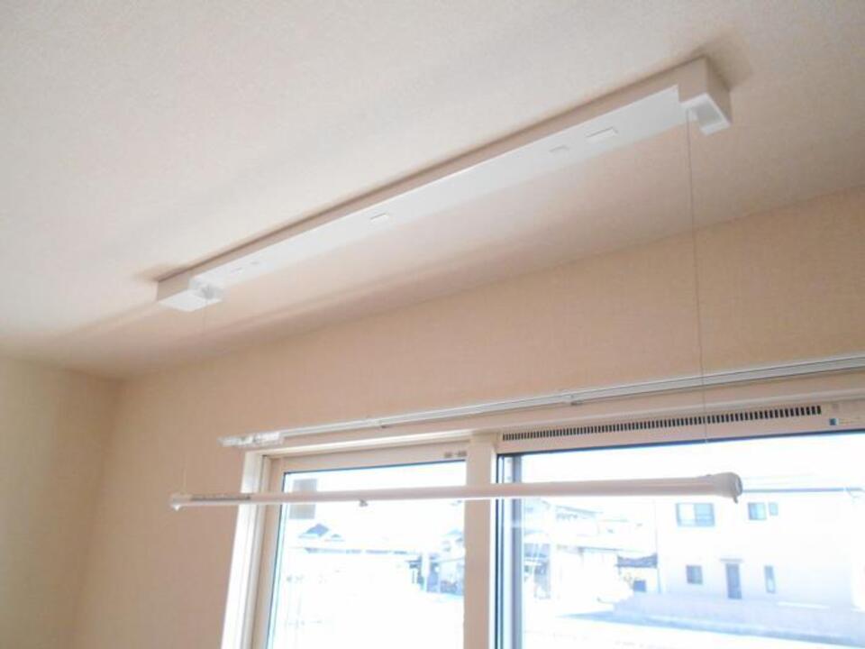 室内物干しユニット