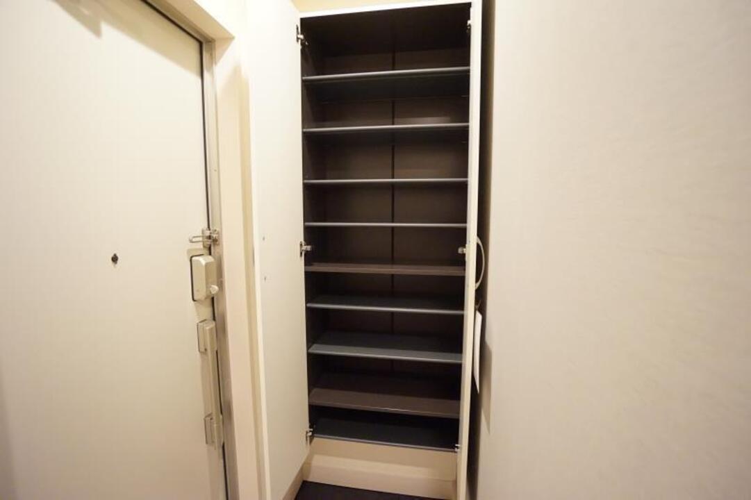 シューズボックス