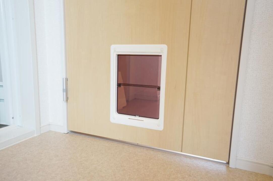 ペット出入口扉