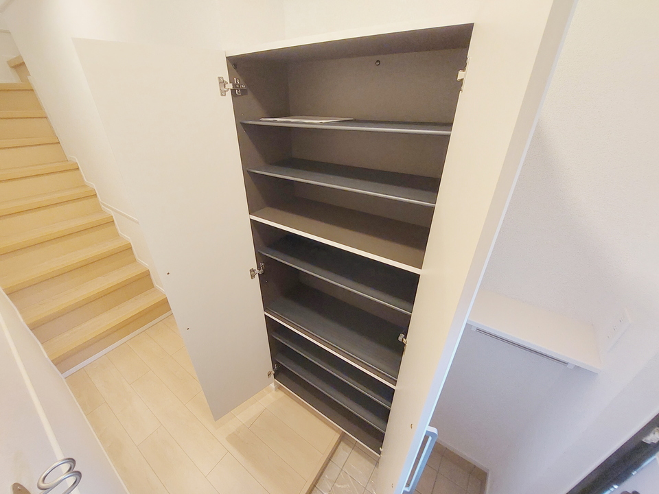 シューズボックス