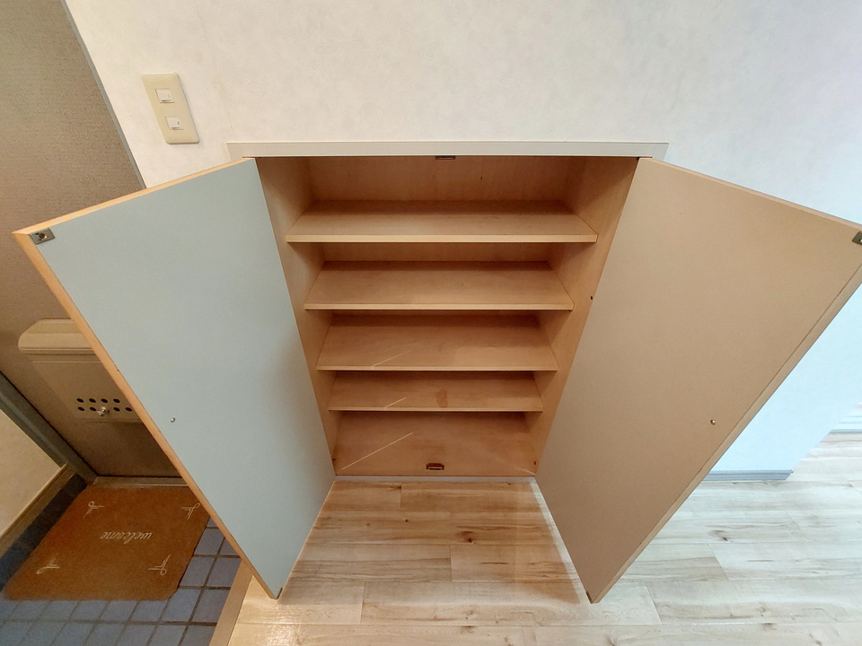 シューズボックス