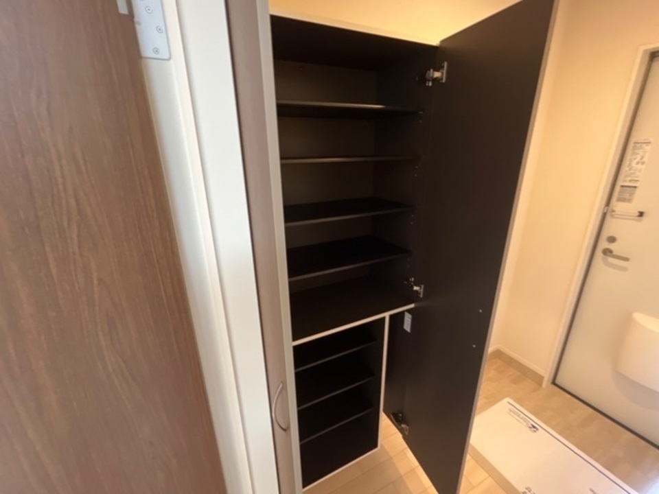 シューズボックス